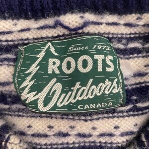 Vintage Roots Winter/Christmas sweater